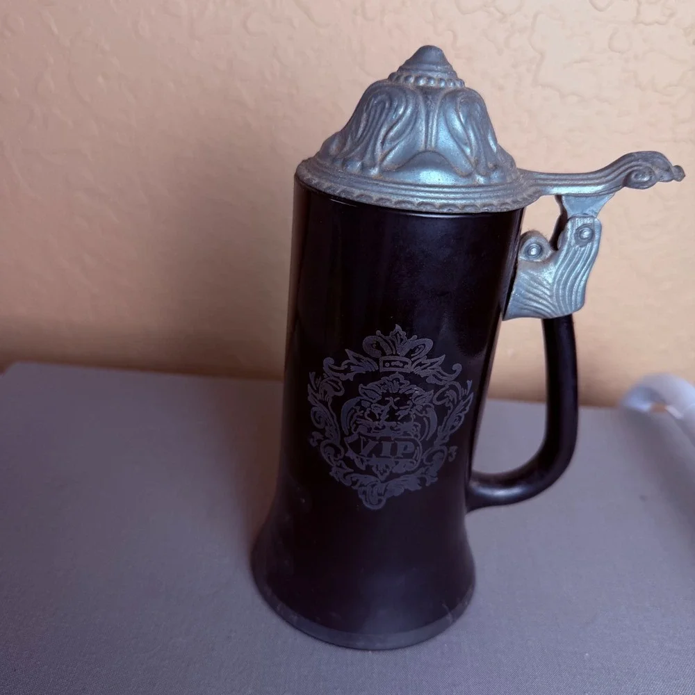 Vintage Princess House VIP Lion Crest Ceramic Glass Bottom Beer Stein Pewter Lid